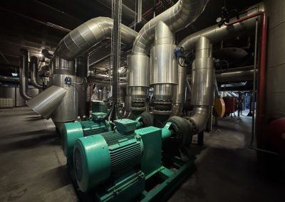 Im Keller des Palácio de Gelo befindet sich die zentrale Lüftungsanlage (Foto: Johannes Galenzowski)
